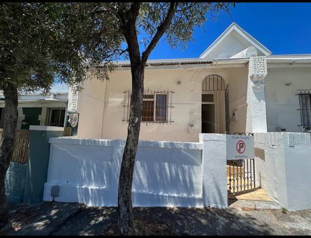 2 BEDROOM PROPERTY TO RENT IN WOODSTOCK